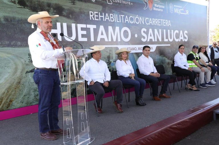 Inaugura gobernador rehabilitación de carretera federal Huetamo-San Lucas