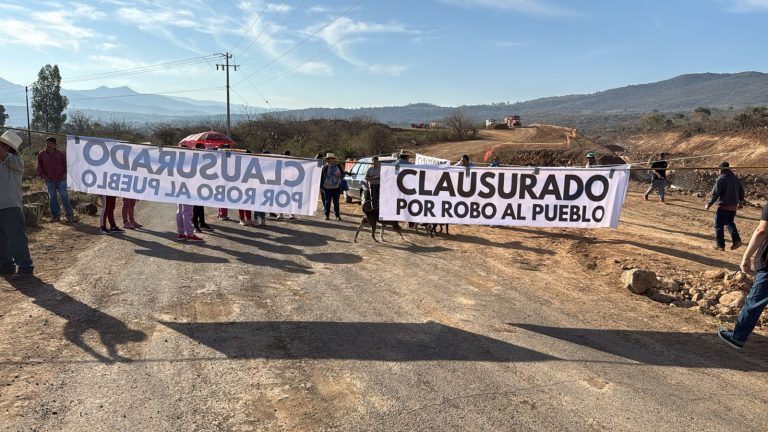 Se manifiestan propietarios de terrenos donde se construye el Segundo Anillo Periférico