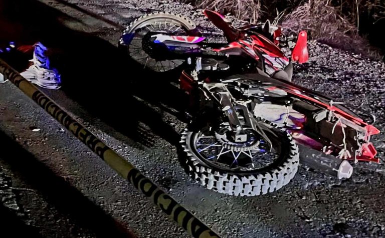 Motociclista muere al derrapar su unidad en la carretera Zamora -La Barca