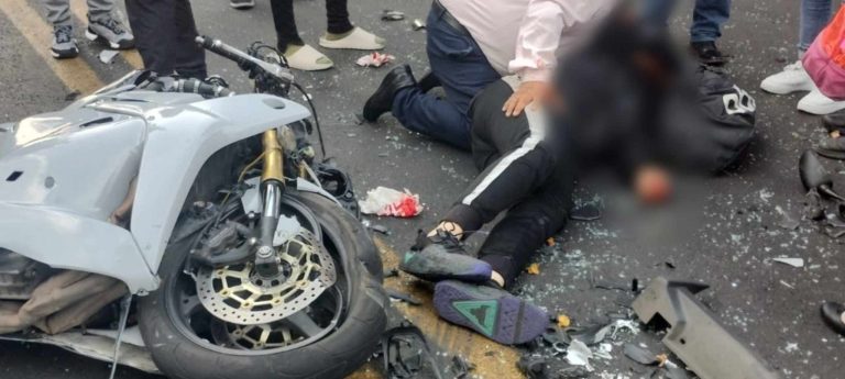 Motociclista queda herido tras chocar contra camioneta en la avenia Camelinas, de Morelia