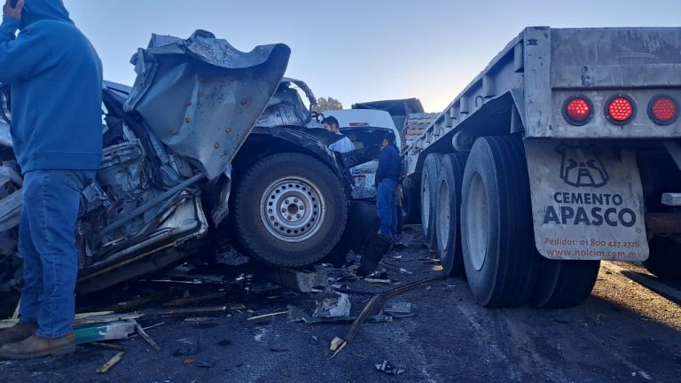 Al menos 5 heridos graves en choque múltiple en la Morelia – Pátzcuaro