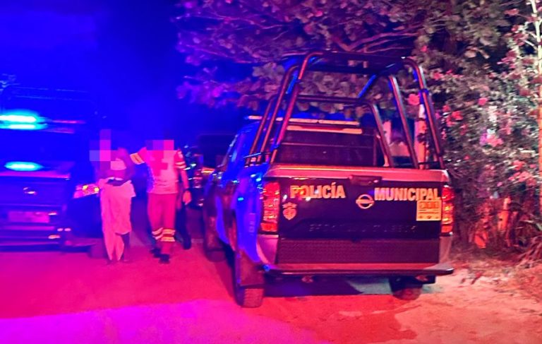 Herido de bala se refugia en domicilio ajeno; le disparó el esposo de una mujer con la que platicaba