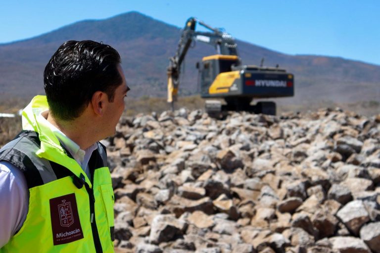Gobierno estatal inicia construcción de nueva secundaria en Villas del Pedregal