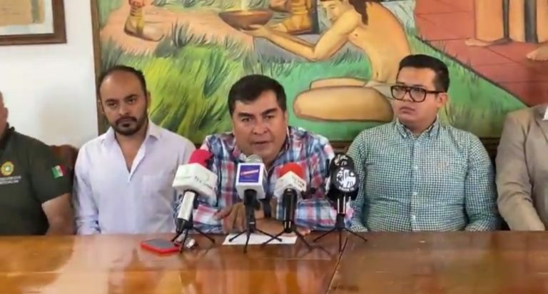 Destituyen a funcionaría de Tacámbaro por burlas tras accidentes en tirolesa