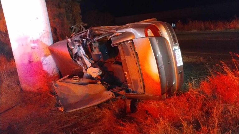 Se registra fatal volcadura en la carretera Morelia–Pátzcuaro; hay dos muertos
