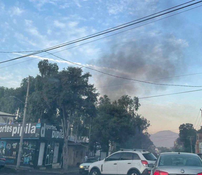 Se registra incendio de casa en la colonia Vasco de Quiroga, al oriente de Morelia