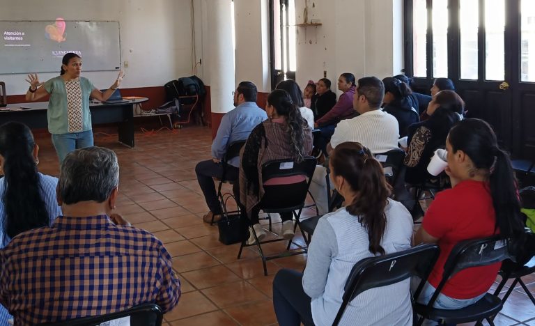 Capacitan al sector turístico de Tzintzuntzan previo a la K’uínchekua