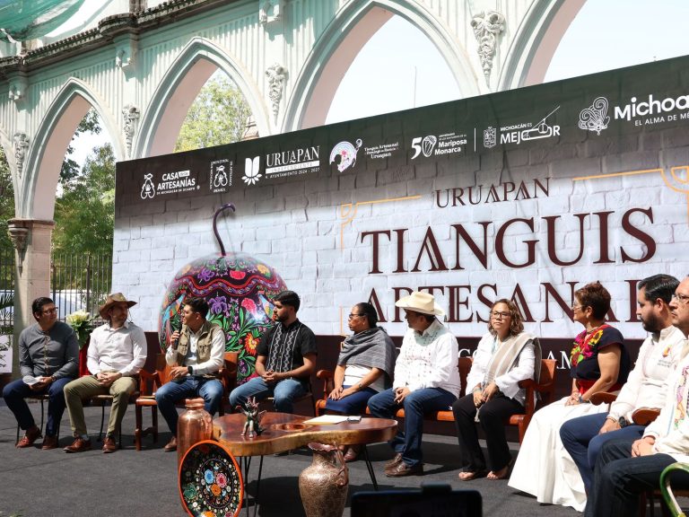 En puerta el Tianguis Artesanal en Uruapan