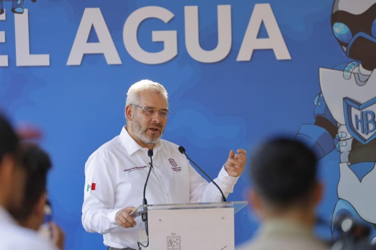 No hay reportes de campos de exterminio en Michoacán, asegura Bedolla