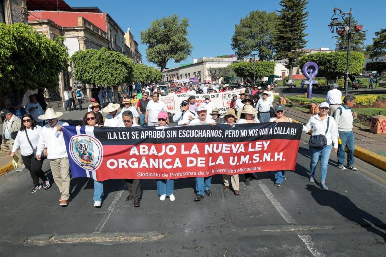 Inicia SPUM marcha contra nueva Ley Orgánica de UMSNH, apoyado por otros sindicatos