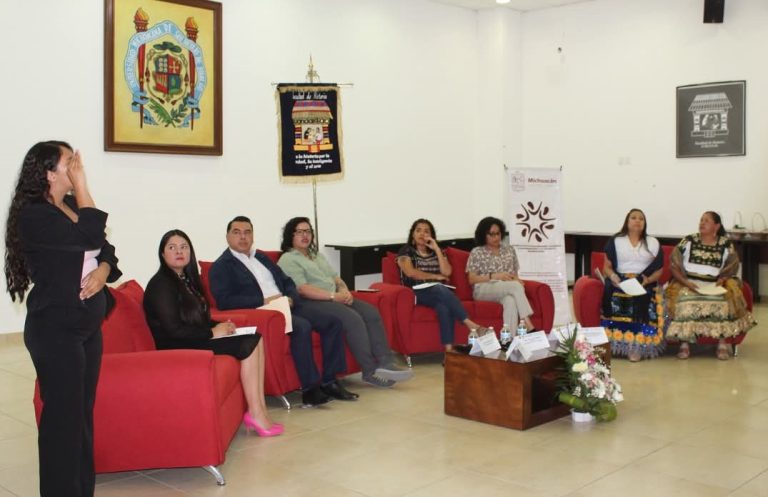 Exclusión, racismo y machismo, temas del conversatorio de mujeres afro michoacanas e indígenas