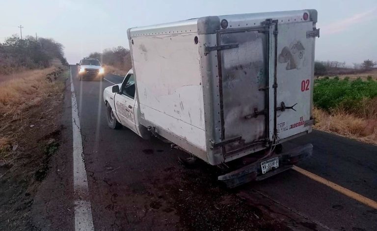 Tragedia en la carretera Buenavista-Apatzingán; hay 2 muertas y 2 heridos tras aparatoso accidente
