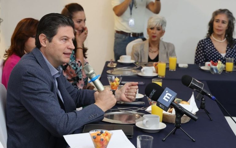 Reconocen empresarias michoacanas trabajo de Alfonso Martínez a favor de la equidad