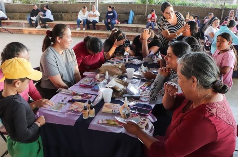 Reconoce el Gobierno de Quiroga a mujeres destacadas en el marco del Día Internacional