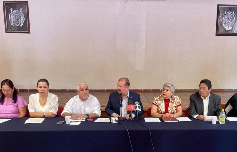 Se amparan trabajadores nicolaitas contra reforma a Ley Orgánica