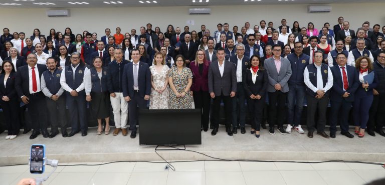 Entrega reconocimientos a Enlaces de Transparencia nicolaitas