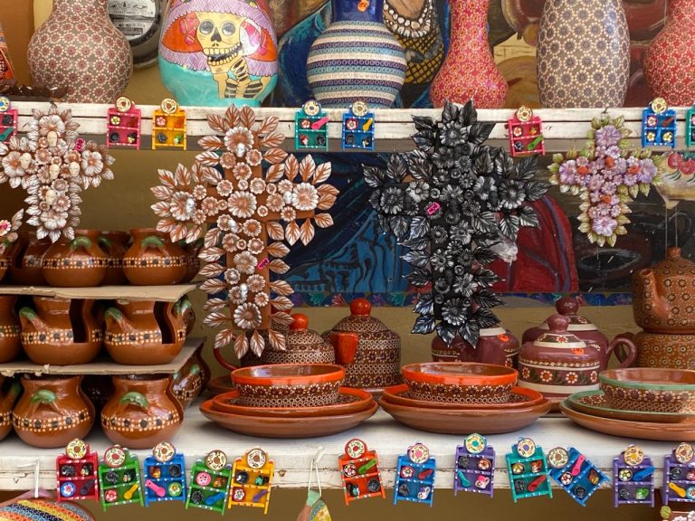 Gobierno de Morelia inaugura la Quinta Expo Artesanal Cruz de Barro