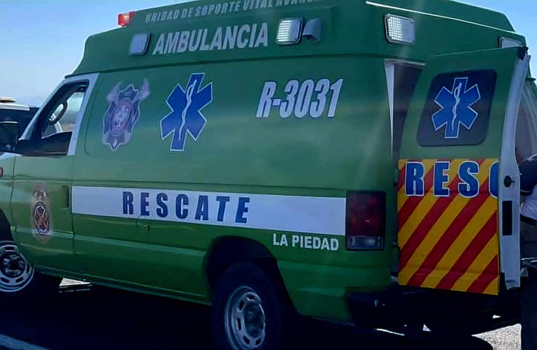 Adolescente motociclista muere en un nosocomio tras ser embestido por una camioneta
