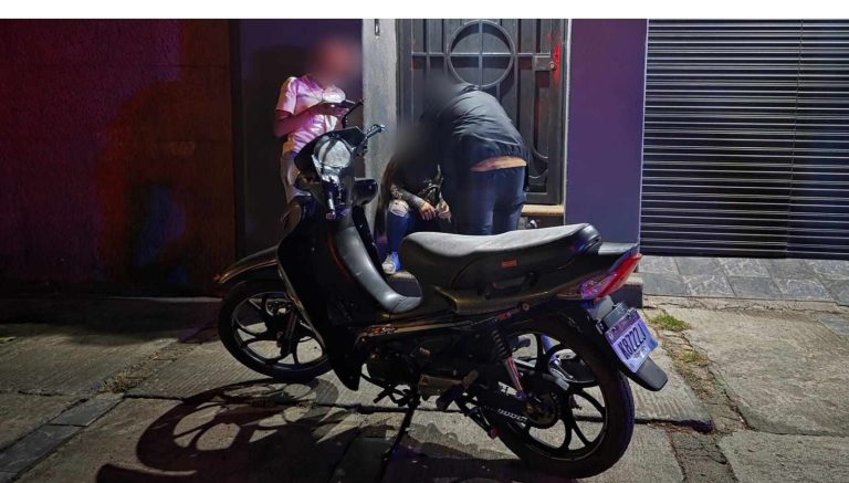 Adolescentes se accidentan en moto; presuntamente viajaban en estado inconveniente