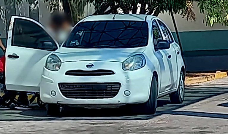 Entre la vida y la muerte, joven baleado durante intento de asalto, en Apatzingán