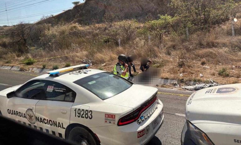 Hallan a adulto mayor muerto a la orilla de la Morelia-Salamanca