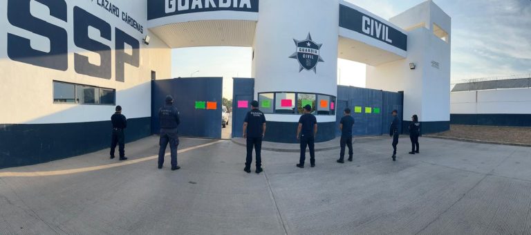 Golpiza y detenciones ilegales a policías que exigían salario digno