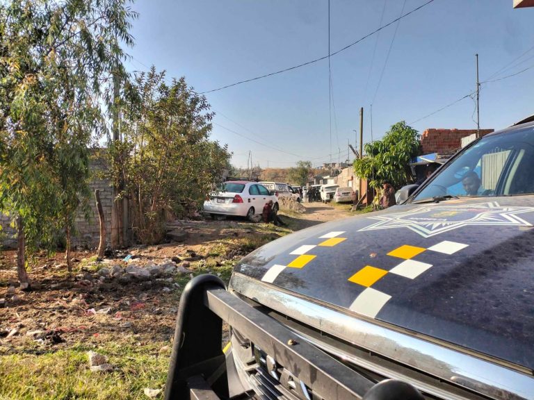 Hombre es asesinado con arma blanca en Presa de Los Reyes, Morelia