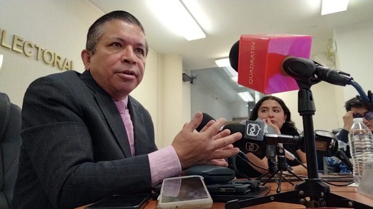 Sin freno el intento de los partidos por intervenir en elección judicial; INE detecta mil casos con filiación política