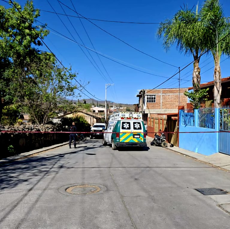 Mujer motociclista pierde la vida al sufrir trágico accidente