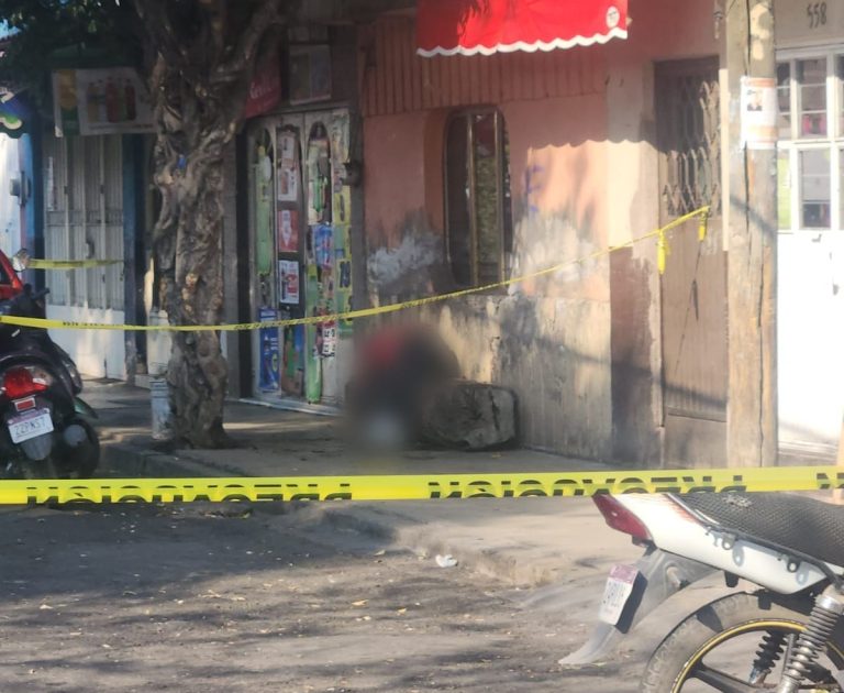 Albañil es asesinado a balazos por fuera de su domicilio en Zamora