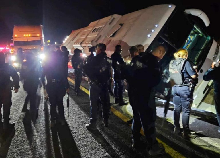 Se registra accidente de autobús en la autopista México-Guadalajara