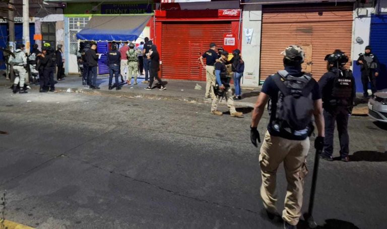 Tras cateos, aseguran máquinas tragamonedas en el Centro y Avenida Sarabia, de Uruapan