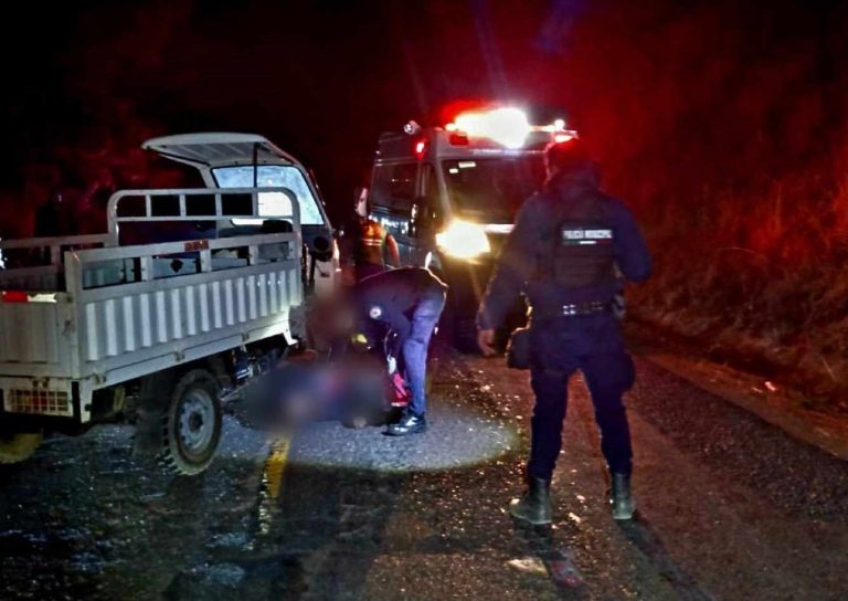 Tripulante de moto de carga, es asesinado a tiros cerca del basurero de Ario de Rosales