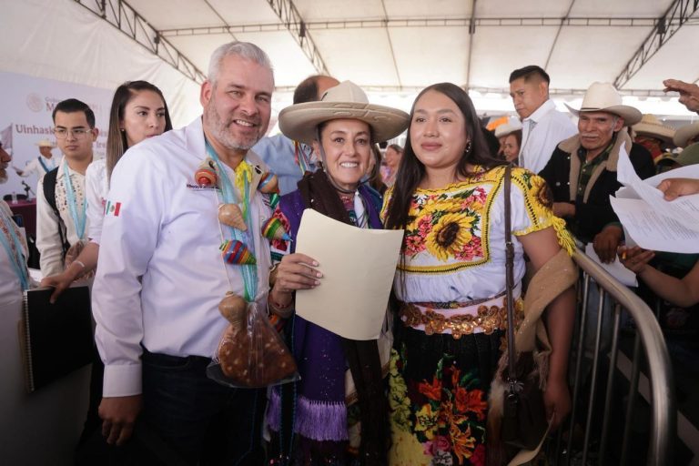 Recibirán 370 comunidades indígenas recursos directos para infraestructura social: Bedolla