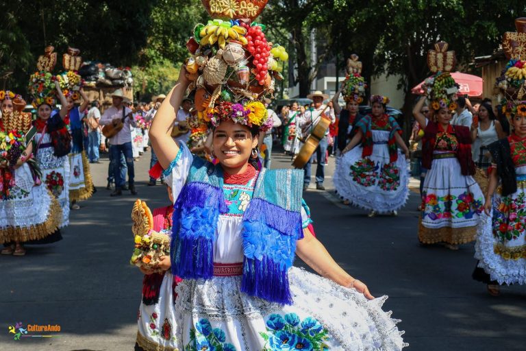 Mañana domingo, desfile de las aguadoras en Uruapan
