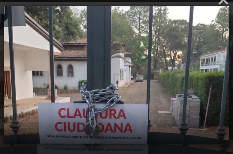 Trabajadores toman el CREFAL y exigen salida de Raquel Sosa