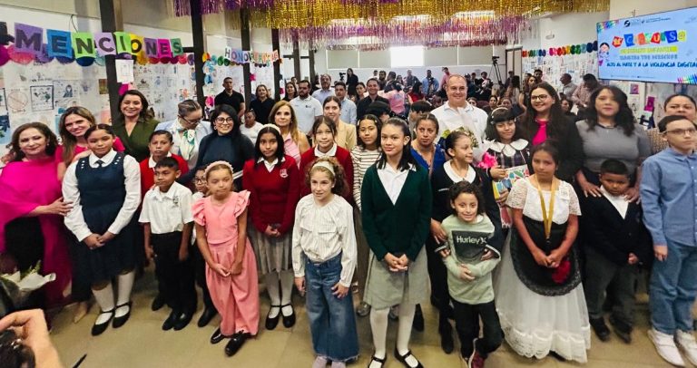 Premia CEDH a ganadores del Concurso de Dibujo Infantil