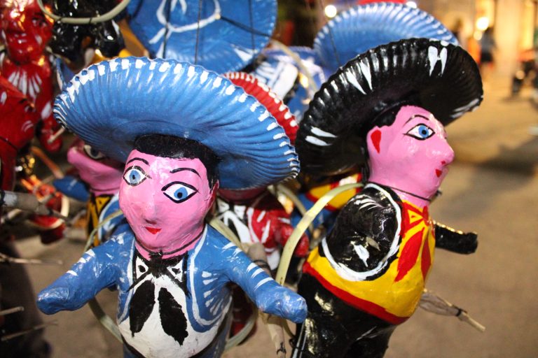 Los judas, tradición que año con año llega a Morelia a través de una familia guanajuantense