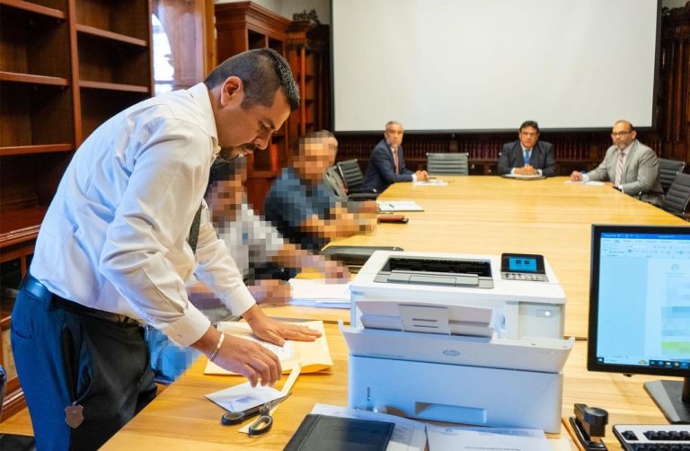 En acto público, Poder Judicial de Michoacán adjudica partidas de licitación para adquirir consumibles de cómputo