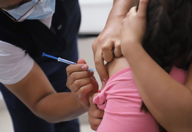 Tos ferina, prevenible con vacunación