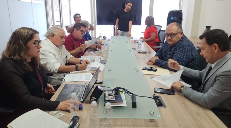 Trabajadores administrativos de la UMSNH recibirán pago retroactivo de incremento salarial 2025