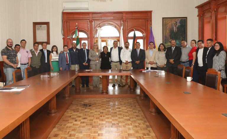 Apuntalan UMSNH y Cofom proyectos en favor de Michoacán