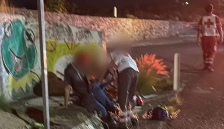 Derrapa motociclista en el Ramal Camelinas de Morelia