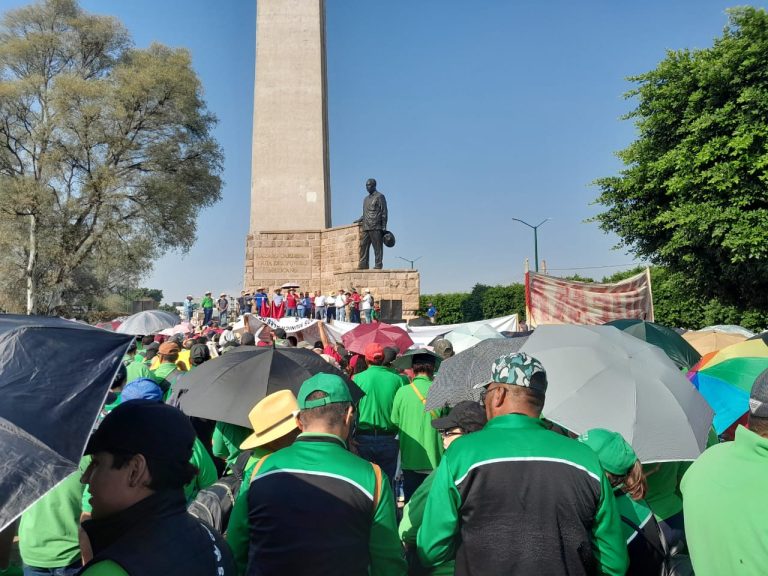 Miles de trabajadores marchan este 1 de mayo