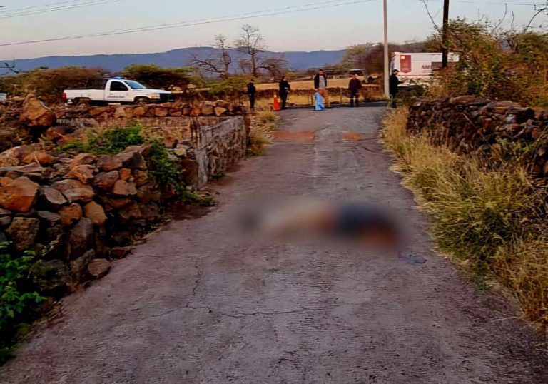 Muere hombre atropellado en Penjamillo