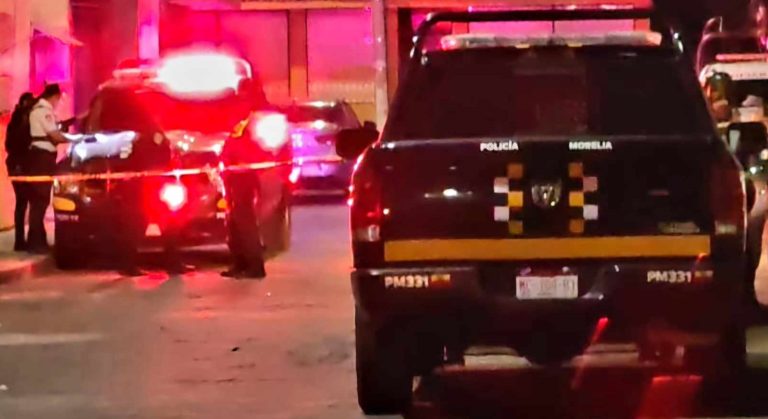 Mujer ataca con arma blanca a su pareja, en la colonia Gertrudis Sánchez de Morelia