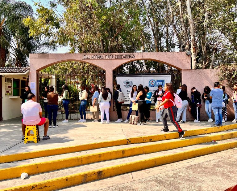 Este lunes inicia entrega de fichas a las Escuelas Normales de Michoacán