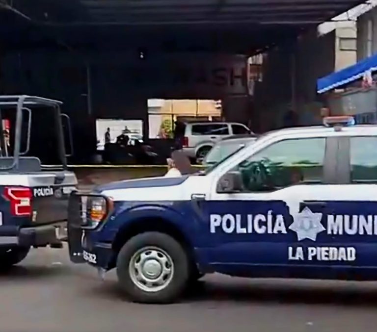 Investigan homicidio a puñaladas en autolavado de La Piedad