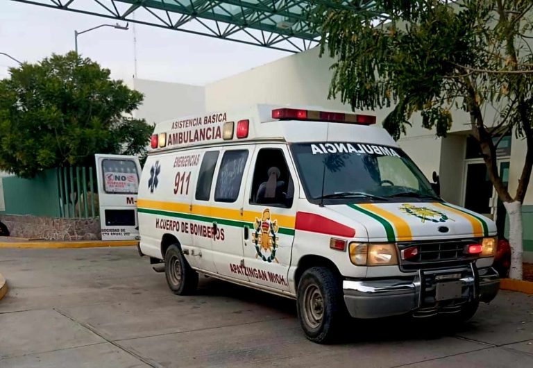 Balean a policía municipal en Apatzingán; se traslada por sus propios medios al hospital
