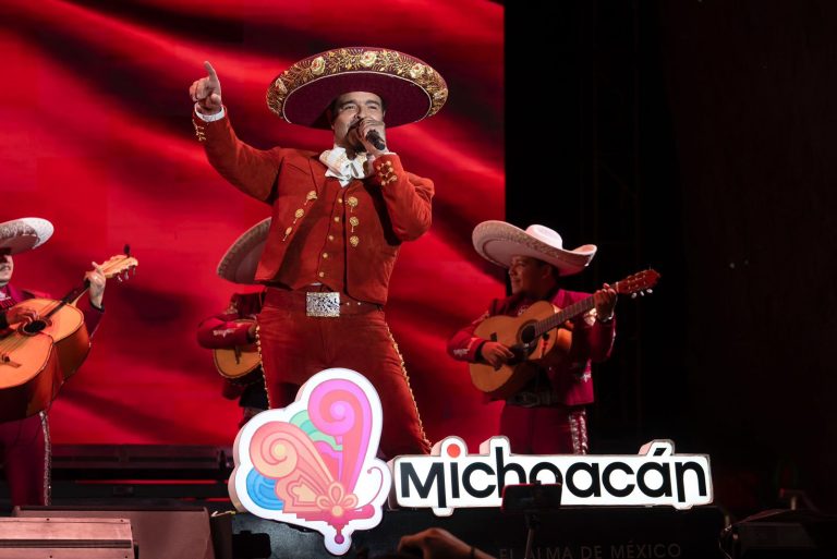 Juan Gabriel y Martín Urieta, michoacanos que recordó Pablo Montero en el Festival Michoacán de Origen